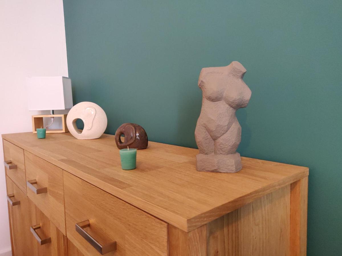 Scandinave - Proche Gare & Centre-Ville - Stationnement - Cour Interieure Table & Chaises 圣布里厄 外观 照片
